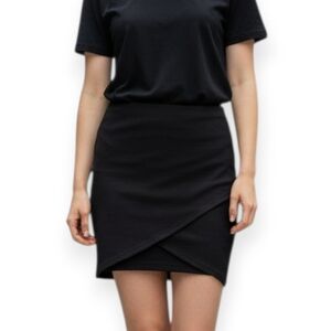 Aritzia Bodycon Wrap Look Miniskirt Stretchy Black Large